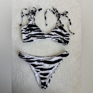 Dippin Daisy’s reversible Zebra Print Bikini Set M top S Bottom